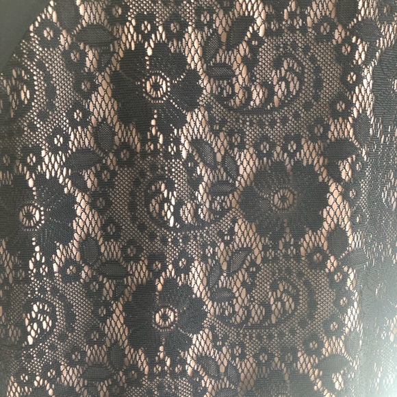 Adrianna Papell Sheath Black Lace Overlay Dress 8 - Picture 4 of 4